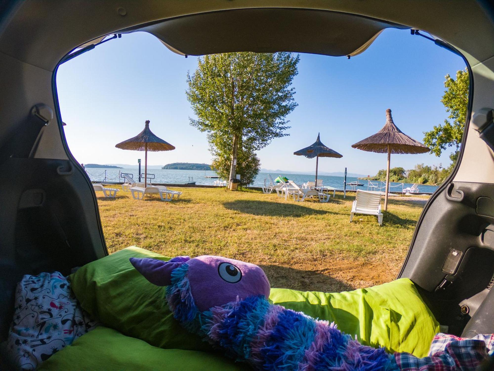 Camping Village Punta Navaccia Туоро-суль-Тразимено Экстерьер фото